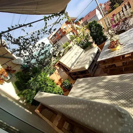 Lovely & Cosy With A Spacious Balcony *